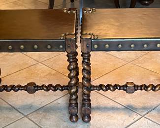 Set/2 Stools