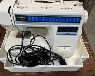 Brother XL-3100 Sewing Machine w/Case