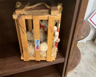 1987 North American Bear Company Cuddle Cargo Plush Bear in Crate