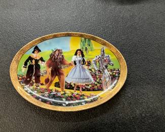 Enesco Barbie Collection Barbie & Ken Dolls as The Wizard of Oz