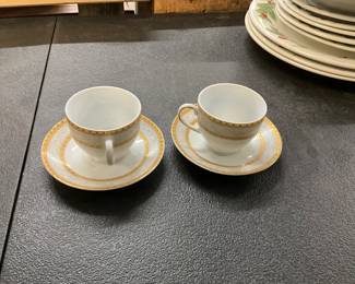 Royal Windsor Fine Porcelain Cups & Saucers