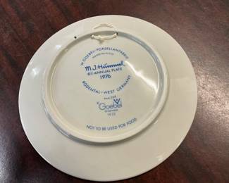 1976 Hummel 6th Annual Collector Plate