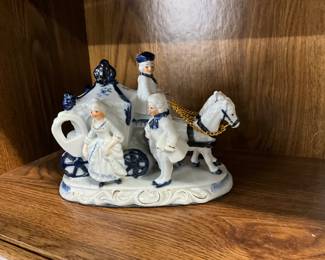 Blue & White Porcelain Colonial Couple & Horse Drawn Carriage Figurine