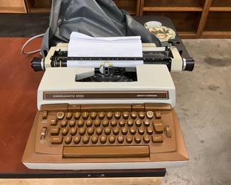 Coronamatic 8000 Smith Corona Typewriter