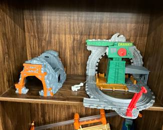 Thomas & Friends Trackmaster Morgan's Mine Tunnel and Take-n-Play Cranky the Crane at the Docks