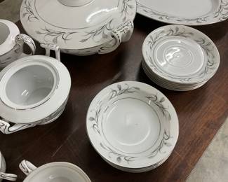 Japan Harmony House Platinum Garland Dinnerware