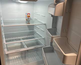 Conservator 18 CU FT Refrigerator Freezer