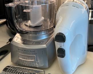 Cuisinart 4-cup Work Bowl w Bladelock System , KitchenAid Hand Mixer