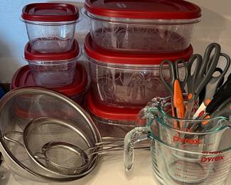 Tupperware 14 pc, Pyrex Measuring Cups. Strainers, Scissors