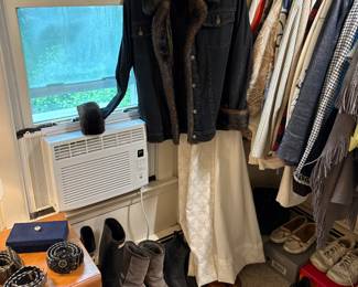 Ladies Boots & Shoes