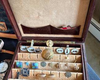 Men’s Pins