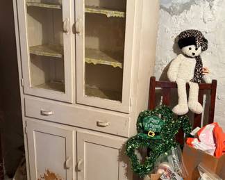 Vintage Kitchen Cabinets