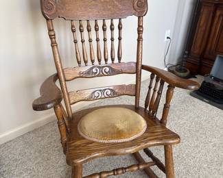Antique oak Rocking Chair