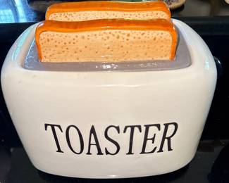 Vintage Ceramic Cookie jar shaped like a toaster oven