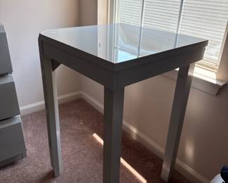 Lacquer Square side table