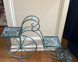 Zaer Ltd. One Pot Tricycle Plant Stand
