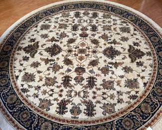 Yorkshire Persian Round Machine-Made Rug