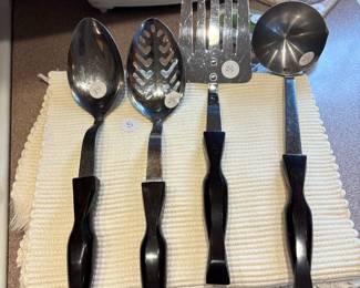 Cutco 17JJ Brown Swirl Kitchen Utensils