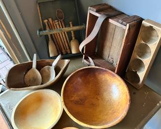 Various wood bowls (some are marked Munising on the bottom.)