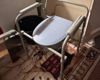 portable commode