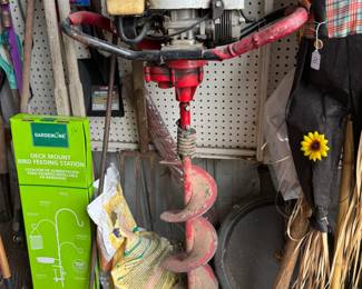 Earthquake auger