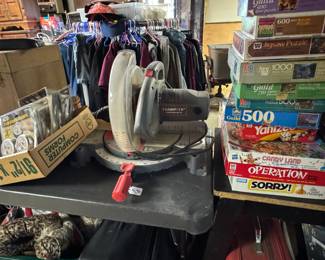 saw, puzzles, clothing