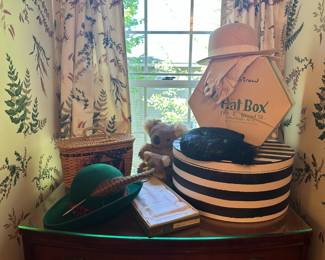Vintage Women's Hats