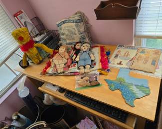 Old cloth dolls