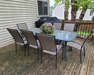 Patio table