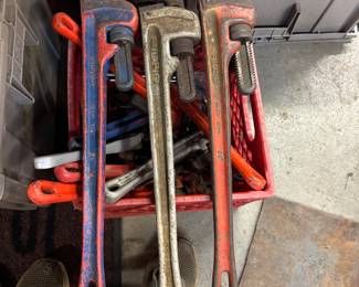 Large pipe wrenches