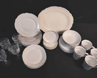 CT491Various Dinner Sets