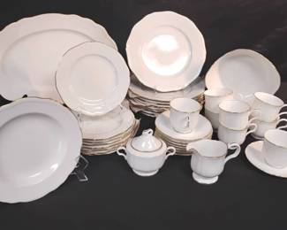 CT481VMikasa Fine China