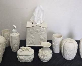 CT360Porcelain Bathroom Set