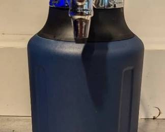 DBB091 - GrowlerWerks 64 oz Growler