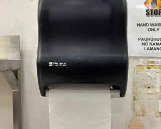 DBB597- San Jamar Paper Towel Dispenser