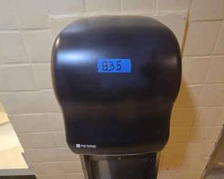 DBB835 San Jamar Towel Dispenser
