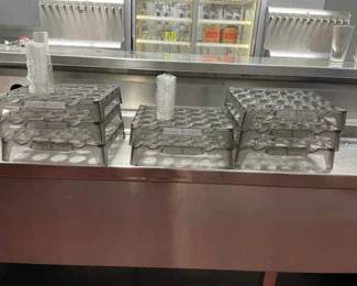 DBB327 - (8) Jello Shot Glass Trays With Plastic Shot Cups