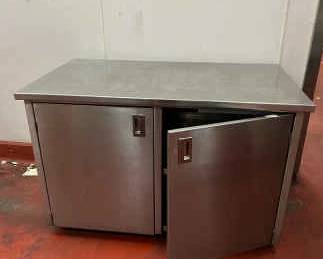 DBB330- Stainless Steel Rolling Cabinet