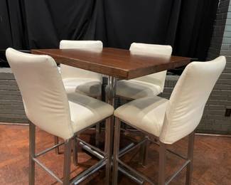 DBB022 - Bar Stools & Wooden Table