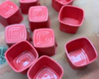 DBB525 Ten Eight Quart Red Buckets
