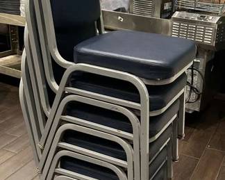 DBB003- 6 Metal Polyurethane Foam Pad Chairs