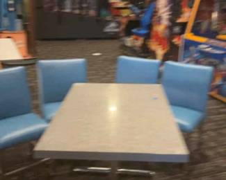 DBB720 Restaurant Style Table And Chairs