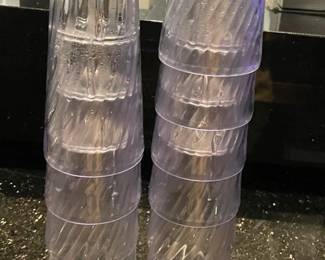 DBB075 - Ten 20 Oz Plastic Tumblers Commercial Grade