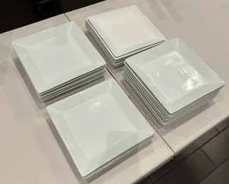 DBB104- Blackwood Dinnerware