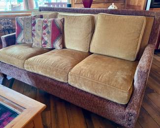 Nice comfy, quality sofa