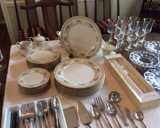 Noritake Homage dishes