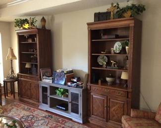 Thomasville book cases