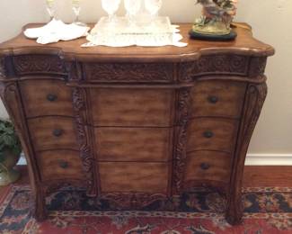 3 drawer chest