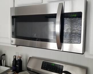 Kenmore microwave oven mfg. April 2014