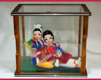 2 Pretty Asian Dolls in Glass Case